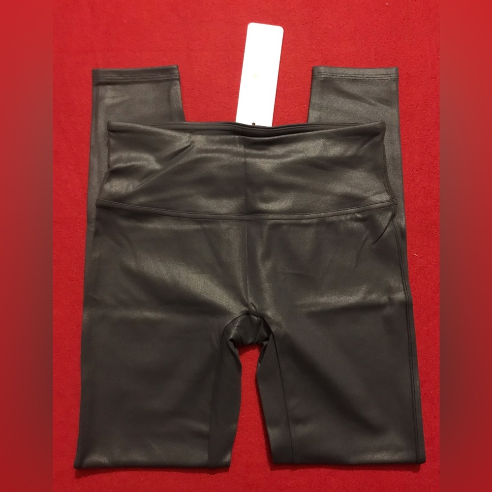 NWT CRZ YOGA Butterluxe Matte Faux Leather Leggings - Picture 5 of 14